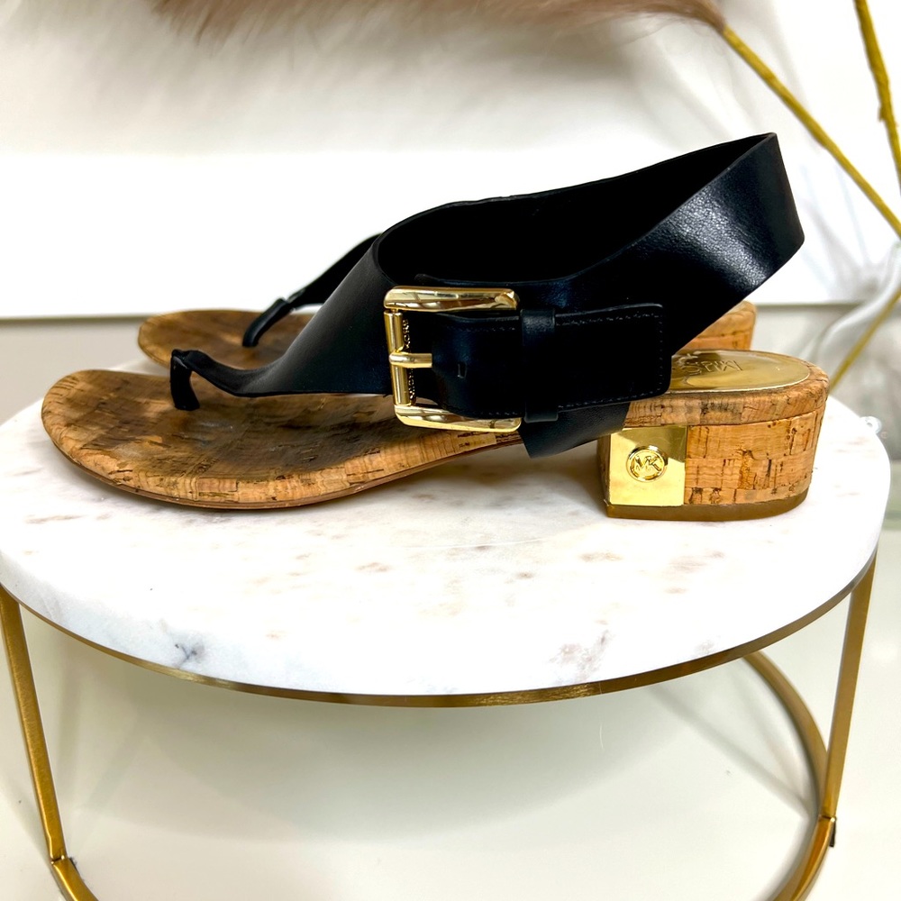 Michael Kors 8.5 leather sandal